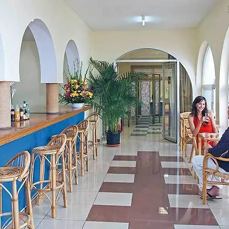Bh Internacional Szálloda Benidorm