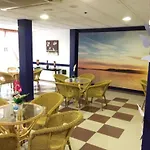 Bh Internacional 酒店 貝尼多姆