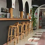 Bh Internacional 貝尼多姆